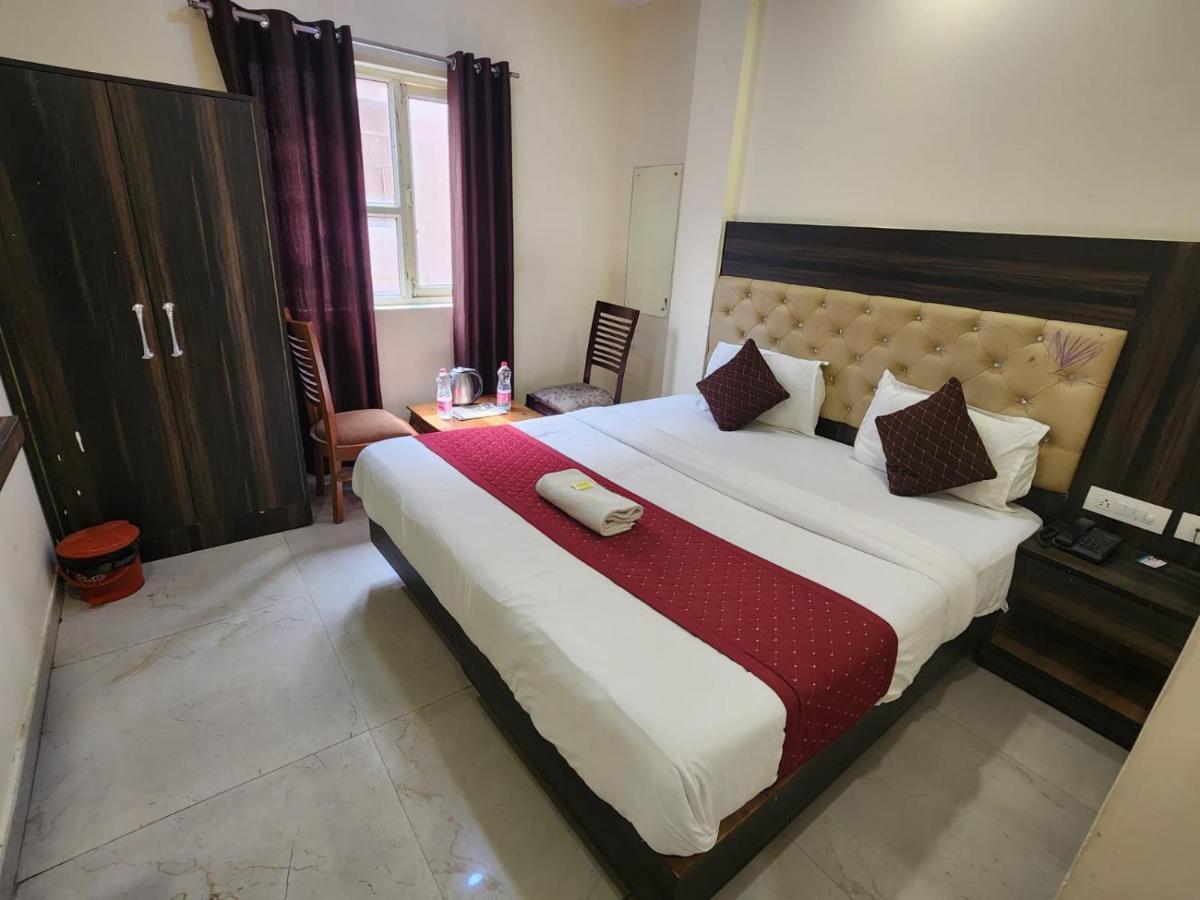 Hotel Ambe Inn By Ambience Delhi Igi Airport New Delhi Exterior photo